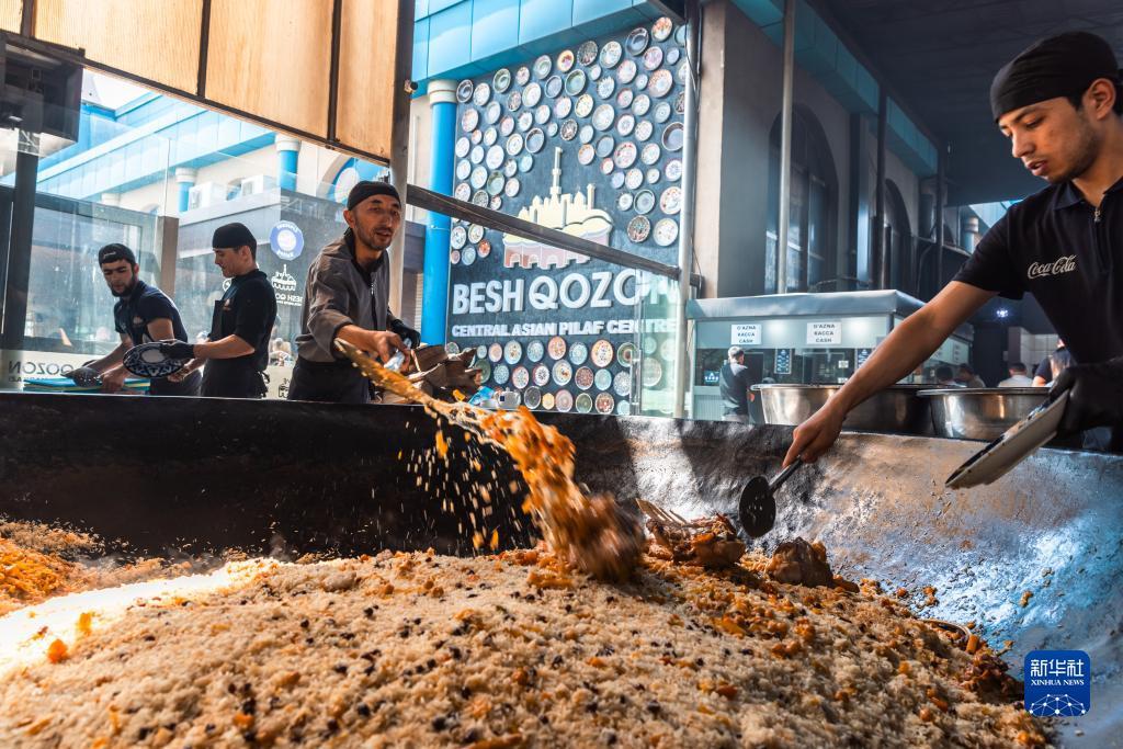 抢庄牛牛棋牌下载